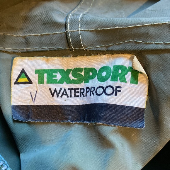 Vintage Texsport Waterproof Camouflage Hunting Jacket: Size Medium - Picture 11 of 11